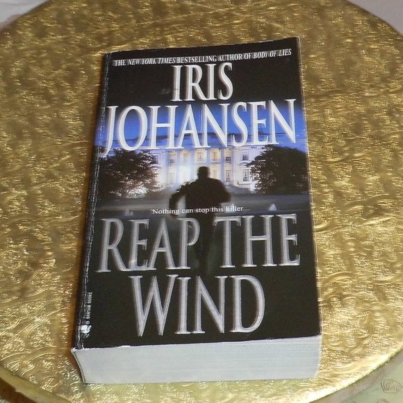 Books - (set/3)  Reap The Wind, Storm Winds & Final Target - Picture 1 of 3